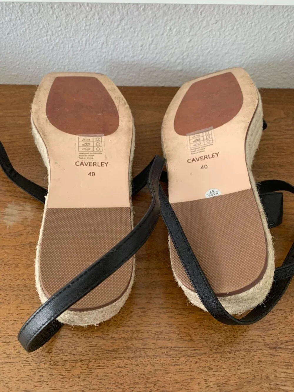 EUC CAVERLEY Jude Espadrille Leather Sandals in Black, Size US Women 9.5 EU 40
